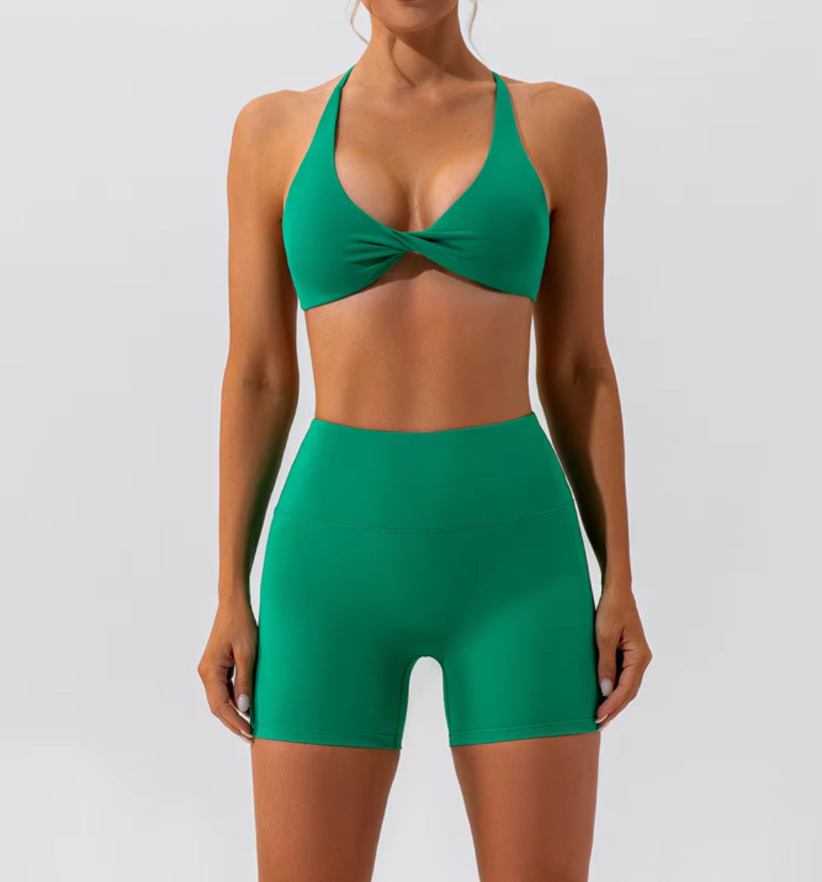 Front Twist Performance Bra