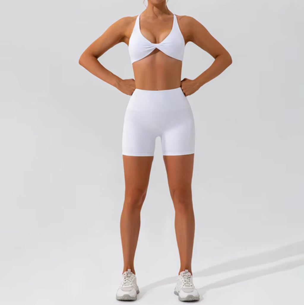 Front Twist Performance Bra