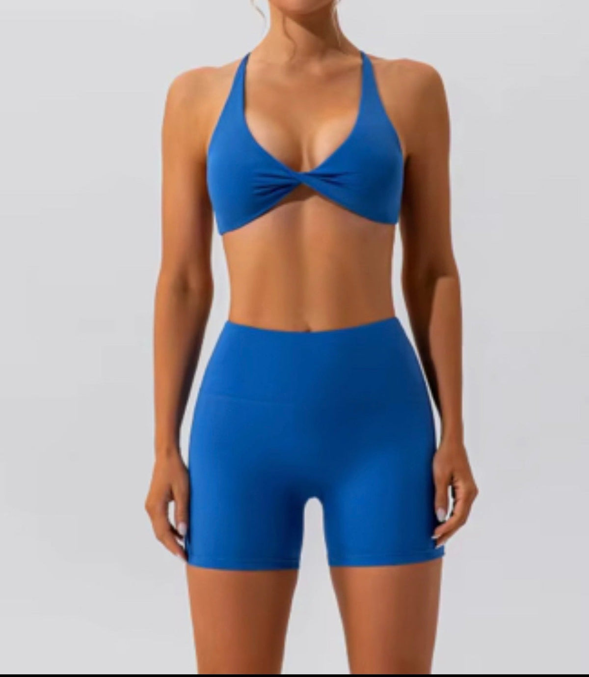 Front Twist Performance Bra