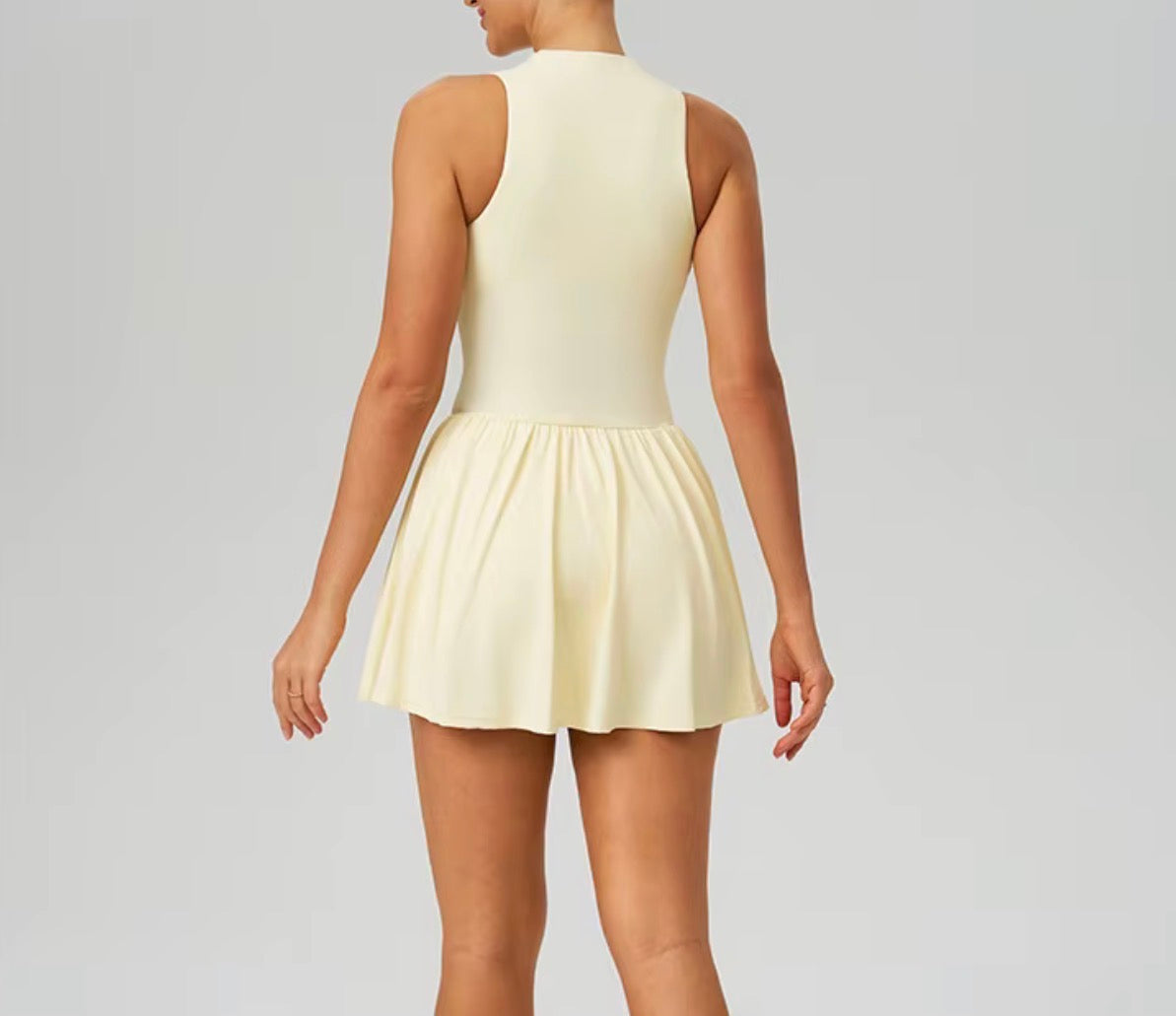 Court Flow Half-Zip Tennis Dress